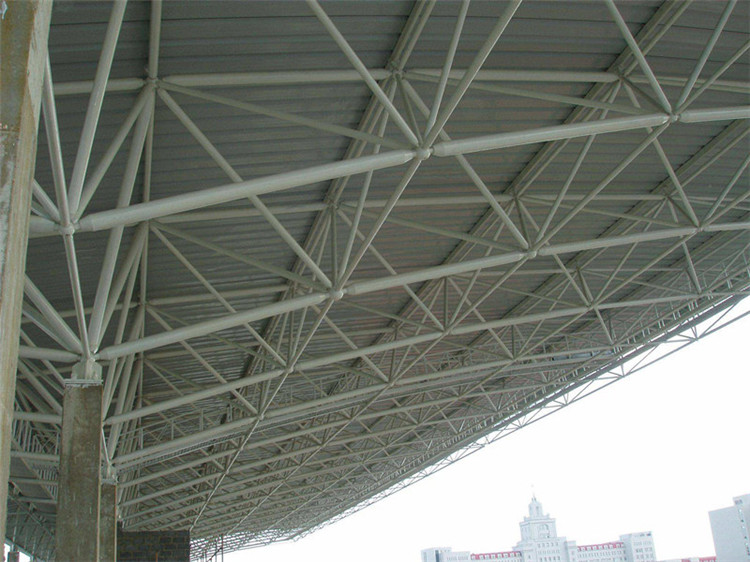 玉门学院体育场网架工程